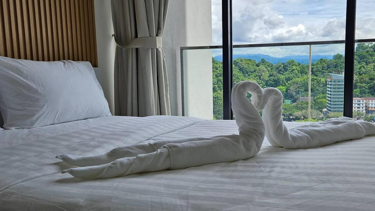 Cityview Studio Apartment At Kota Kinabalu City Centre Екстер'єр фото